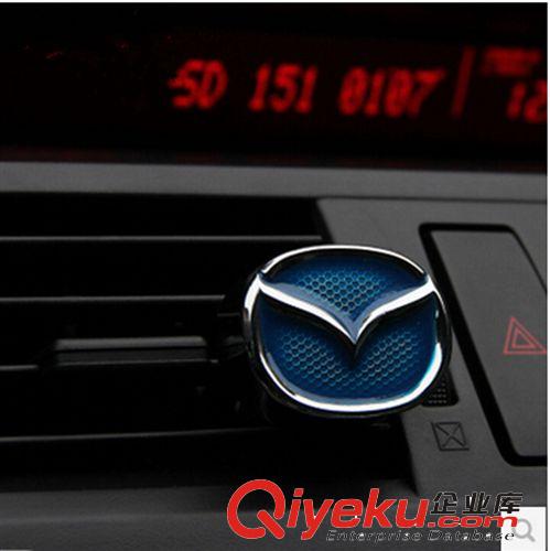 gdzp汽車空調(diào)出風(fēng)口香水夾車載帶鉆車標(biāo)gd汽車出風(fēng)口香水原始圖片3