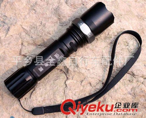 自行車燈 強(qiáng)光手電筒 迷你 遠(yuǎn)射 充電 進(jìn)口燈泡CREE 轉(zhuǎn)動調(diào)焦P02原始圖片2