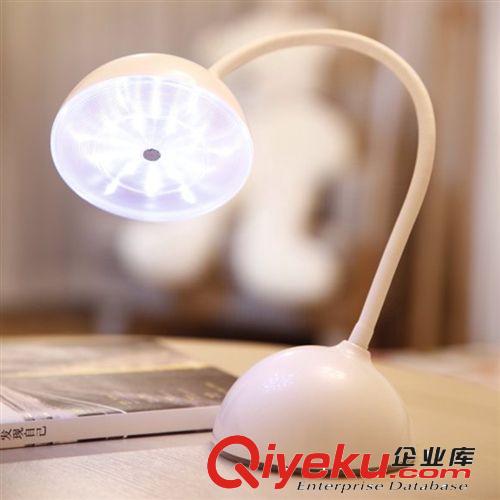 百變耳機臺燈 時尚創意 LED兒童護眼臺燈 便攜式臺燈 USB充電臺燈