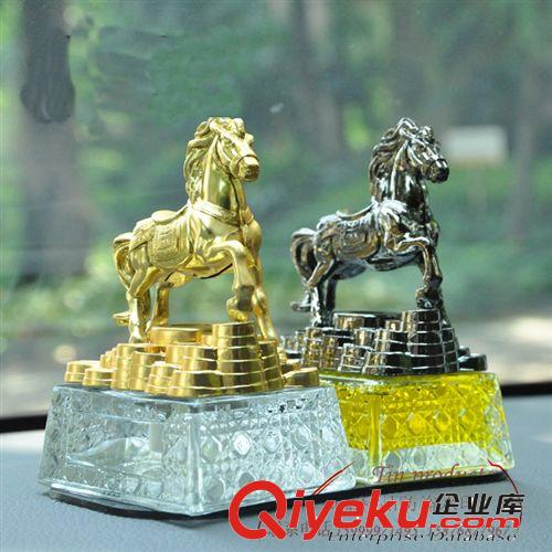 新款汽車香水座 馬到成功香水香水座 gd汽車香水 車載香水香薰原始圖片3