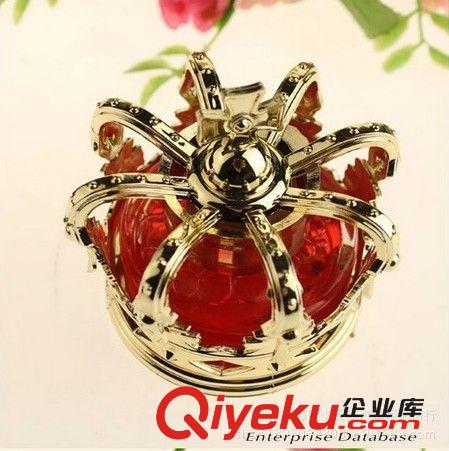 帝皇汽車(chē)香水座 車(chē)用hg香水 汽車(chē)擺件 車(chē)載香水 汽車(chē)香水廠(chǎng)家原始圖片3