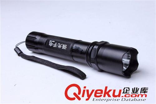 18650鋰電池雙排充雙槽雙充電器智能保護手電電池充電器