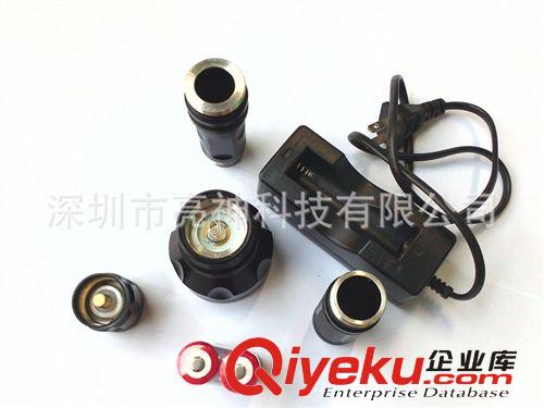 廠家推薦 新款LS-1022 3*T6大功率手電筒 LED不銹鋼頭手電筒