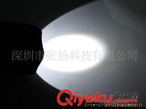 UltraFire強光電筒 C8手電筒 Q3家居照明電筒 LED鋁合金手電筒