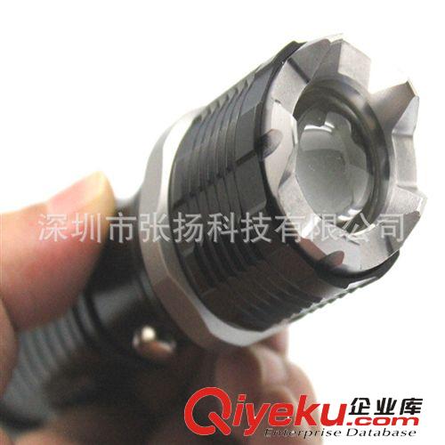 CREE XML-T6 1000流明強(qiáng)光手電筒LED大功率強(qiáng)光直充調(diào)焦距手電筒原始圖片2