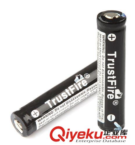 官方Trustfire10440 7號帶保護板充電強光手電鋰電池 600mAh批發(fā)原始圖片3