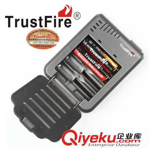 官方Trustfire 10440 14500 18650系列 四槽鋰電池{wn}充電器批發