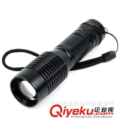 批發(fā)新款 鋁合金LED手電筒照明手電筒 CERRxpe強(qiáng)光手電筒 防水強(qiáng)