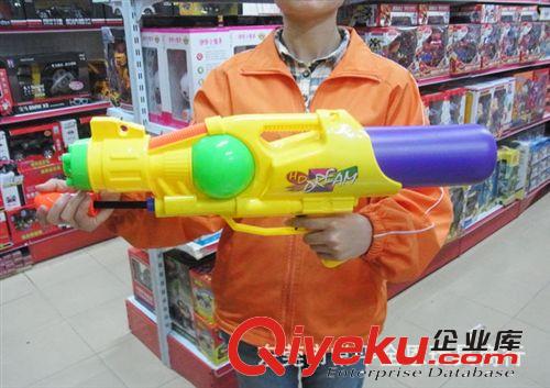 沙灘系列 64cm 高氣壓水槍玩具 氣壓水槍塑料 過(guò)家家夏天戲水 兒童沙灘玩具