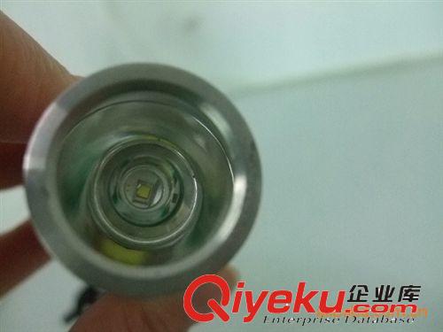 不銹鋼強(qiáng)光手電筒原始圖片2