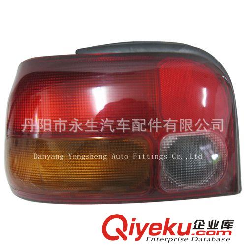 起亞普萊特三廂中網 kia pride grill