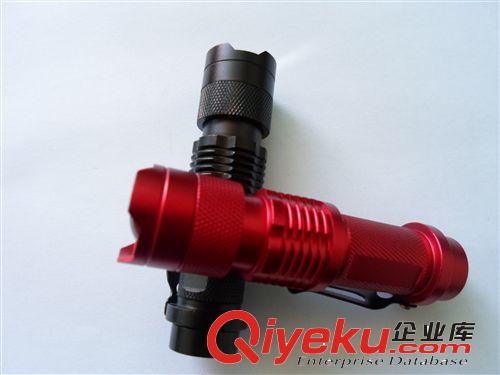 {zx1}款強(qiáng)光手電迷你型 可收縮變焦