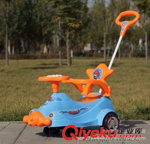 tj新品兒童扭扭車帶音樂推桿兒童滑行嬰兒助步車批發(fā)原始圖片3
