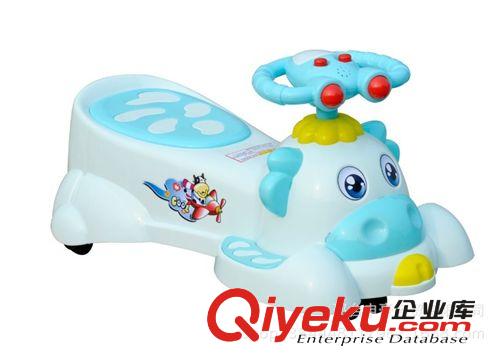 zp批發(fā)小奶牛扭扭車兒童搖擺滑行溜溜車健身車帶音樂原始圖片2