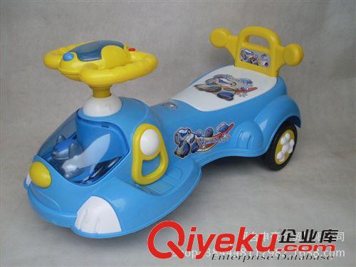 太空洋洋扭扭車兒童搖擺滑行溜溜車健身車帶音樂(lè)