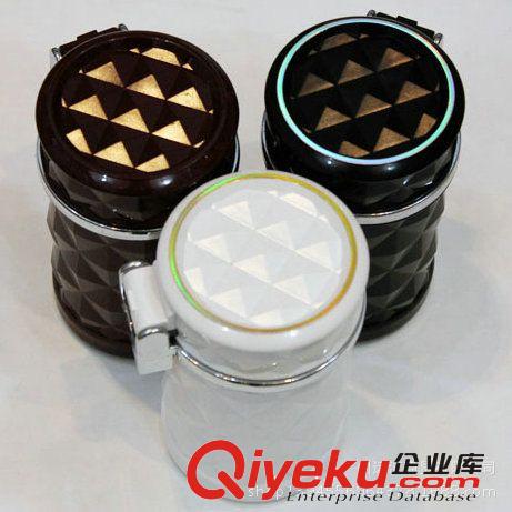 鉆石切面汽車煙灰缸 車載煙灰缸帶led燈 車用煙灰缸 太陽能