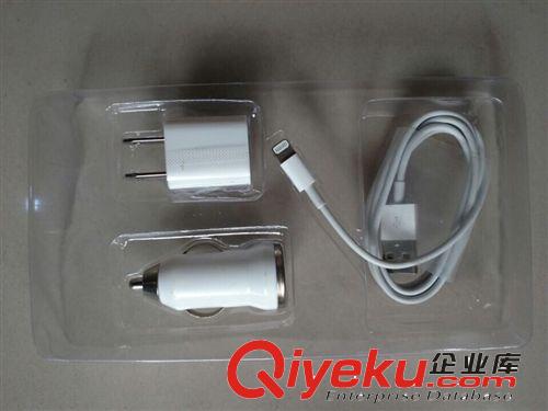 汽車新款蘋果5專用充電器/車載充電器/USB轉(zhuǎn)換器/家車兩用三件套原始圖片3