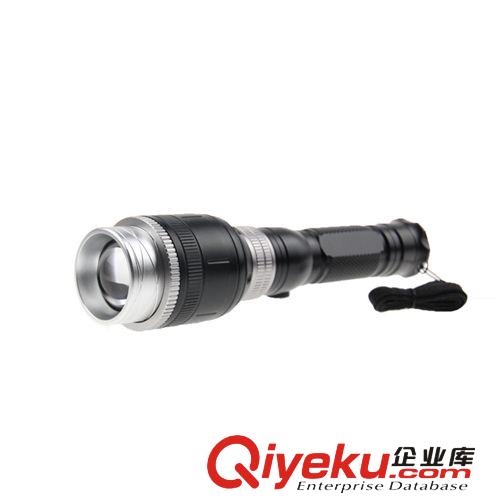 zp強(qiáng)光手電筒 T6強(qiáng)光遠(yuǎn)射手電可調(diào)焦 大光圈 射程遠(yuǎn) 防身手電原始圖片2