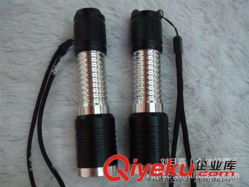 t6大功率迷你變焦超強光手電筒10w cree t6 led手電筒強光遠射