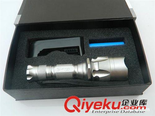 zp熱銷神火C11強(qiáng)光手電筒CREE強(qiáng)光充電手電筒 Q5強(qiáng)光充電手電筒原始圖片3