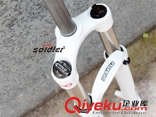 SUNTOUR 2013 新款 XCR 肩控線控鎖死前叉 升級(jí)鋁阻尼桿原始圖片2