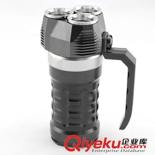潛水手電筒 深度可達(dá)100米原始圖片2