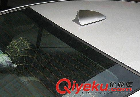 批發通用型鯊魚鰭汽車裝飾天線 英朗大眾科魯茲寶馬天線汽車配件