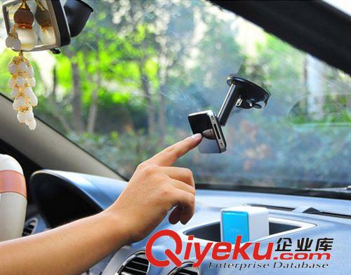 汽車用{wn}手機(jī)座 360度多方位旋轉(zhuǎn) 蘋果三星車載吸盤手機(jī)支架原始圖片2