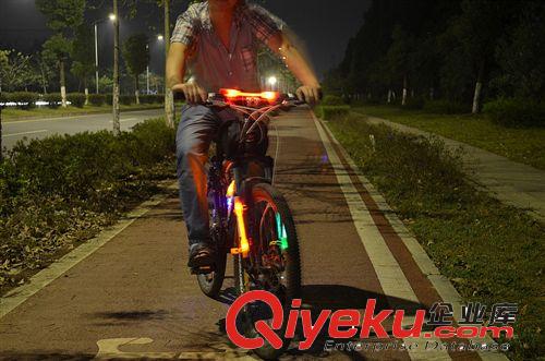 LED電子產(chǎn)品 自行車輻條燈 歐美熱銷 戶外運(yùn)動(dòng)安全警示用品原始圖片2