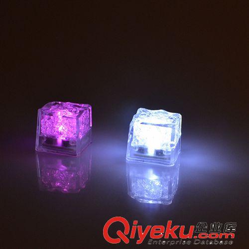 定做 供應(yīng)冰塊各種發(fā)光冰塊 入水亮冰塊，酒吧、KTV等用品原始圖片2