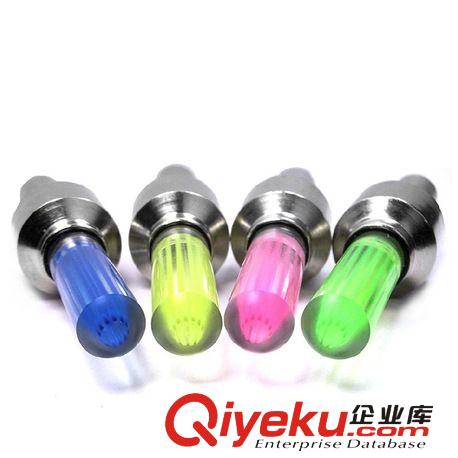 逐路 5LED自行車尾燈配件 警示燈 紅光尾燈3模式尾燈(橫豎皆可)