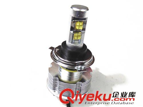 汽車led12v大燈遠(yuǎn)近光燈泡改裝H4H7H9H11900490059006改裝前照燈原始圖片3