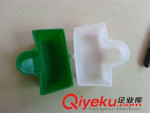 貂用水盒 水貂飲水器 貂用飲水盒 水貂設備 水貂自動飲水盒