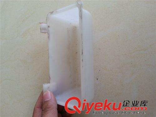 貂用水盒 水貂飲水器 貂用飲水盒 水貂設備 水貂自動飲水盒