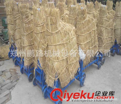 廠家批發新型節能木炭機 {gx}鋸末成型制棒 秸稈木炭成型機