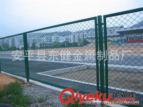 高速公路防護(hù)網(wǎng) 鐵路防護(hù)網(wǎng) 飛機(jī)場防護(hù)網(wǎng) 監(jiān)獄防護(hù)網(wǎng)　防護(hù)網(wǎng)原始圖片3