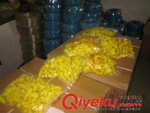 供應卡式飲水器、自動飲水器、雞用飲水器原始圖片3