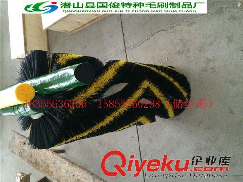 廠家供應優(yōu)質環(huán)衛(wèi)設備掃路車毛刷輥 圓盤刷 方塊刷 洗地機毛刷原始圖片3