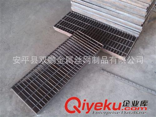 安平廠家供應(yīng)異形型防滑鍍鋅鋼格板柵