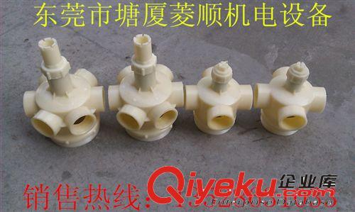 冷卻水塔配件 供應冷卻塔轉頭/拉力支/擋水板  灑水總承 各種品牌冷卻塔均有
