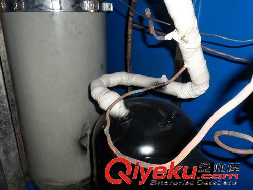 冷水機 無錫二手冷水機10P價格,無錫二手工業(yè)冷水機，無錫二手冷水機經銷