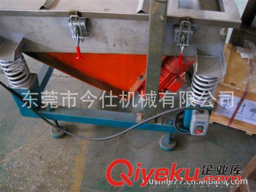 振動篩 塑機輔機專用分離設(shè)備 銷售直線振動篩 塑料直線振動篩