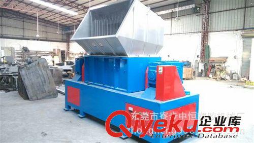 塑料破碎機(jī)系列 廠家供應(yīng)橡膠輪胎撕碎機(jī)  汽車保險(xiǎn)杠撕碎機(jī) 各種大型料筐撕碎機(jī)原始圖片2