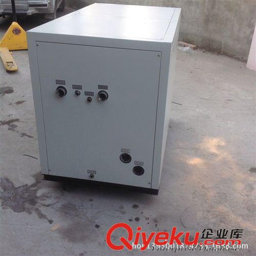 冷水機 供應冷水機,工業冷水機,40匹水冷箱式冷水機