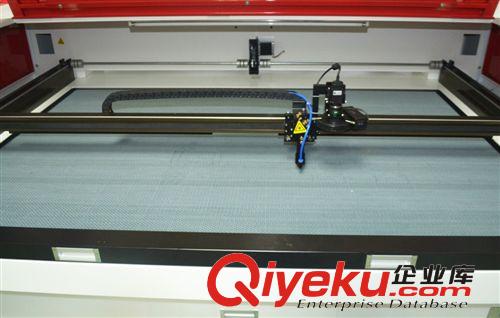 激光雕刻機 巨茂激光大屏幕掃描1610T-CCD全自動大幅面攝像跟蹤定位切割機原始圖片3