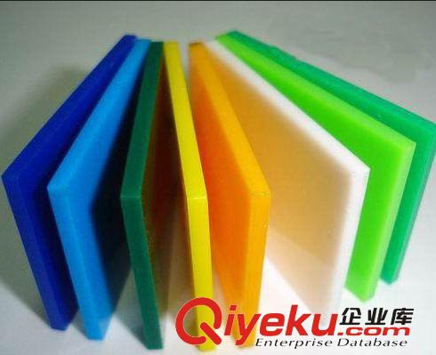 廣告銘牌亞克力激光切割雕刻機(jī) 求購廣告亞克力激光切割機(jī)，效果清晰平整光滑無毛刺，可免費(fèi)打樣