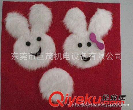 海綿制品激光切割機 毛料切割，東莞毛絨玩具快速開料激光切割機{sx} 巨茂激光1610原始圖片2
