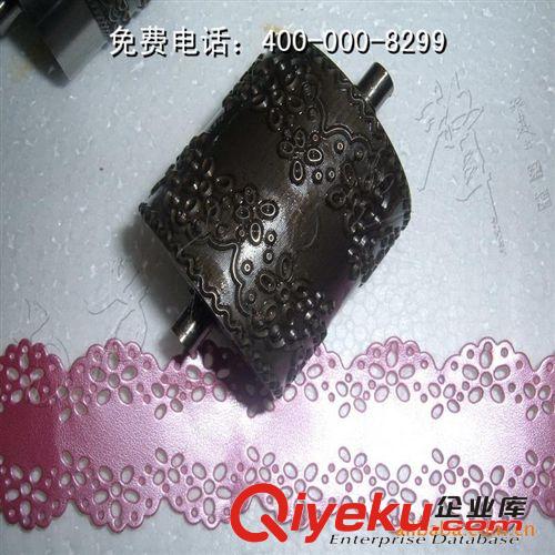 超聲波花邊縫合機(jī) 無線壓花機(jī)_尼龍管切邊機(jī)_超聲波壓花設(shè)備_惠州超聲波花邊機(jī)設(shè)備原始圖片2