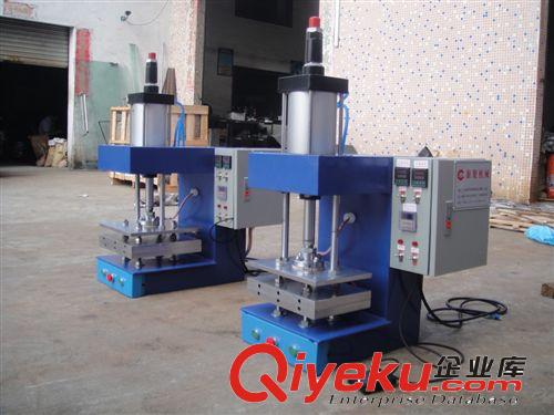 （zp 皮標(biāo)）烙印機 專業(yè)生產(chǎn)燙印機 臺式商標(biāo)燙印機  氣動燙印機  烙印燙印機原始圖片3