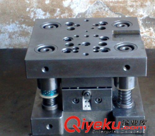 塑膠模具加工 汽車門(mén)板模具 塑料模具加工